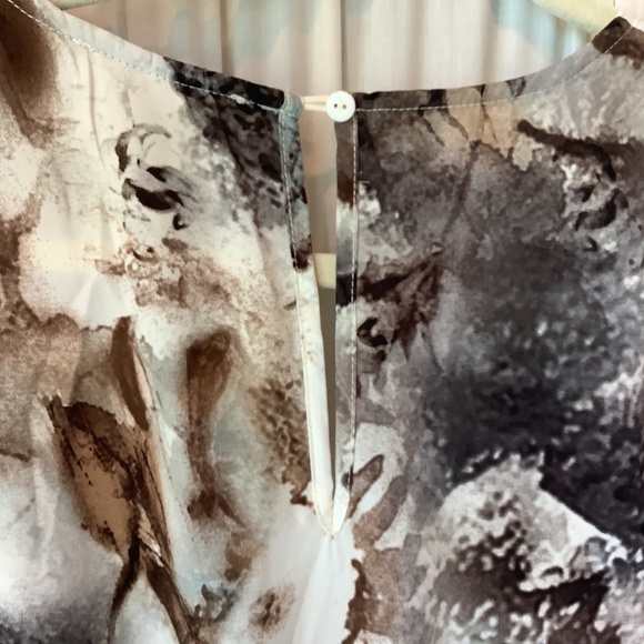 Illa Illa Womens Romper Long Bell Sleeve Deep V Lace Trim Size Medium - Picture 7 of 10